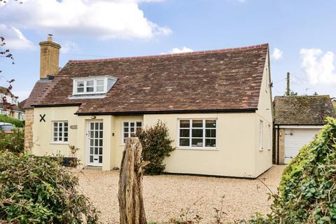 2 bedroom detached house for sale, Teddington, Tewkesbury, Gloucestershire