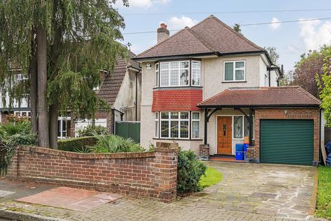 4 bedroom detached house for sale, Hayes Chase, West Wickham