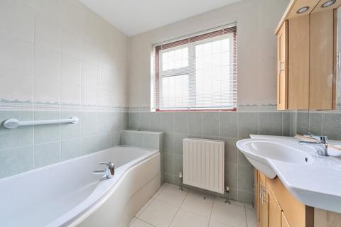 124 Hayes Chase, West Wickham, BR4 0JB