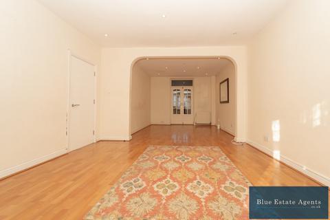 12 Basildene Road, Hounslow, TW4 7LE