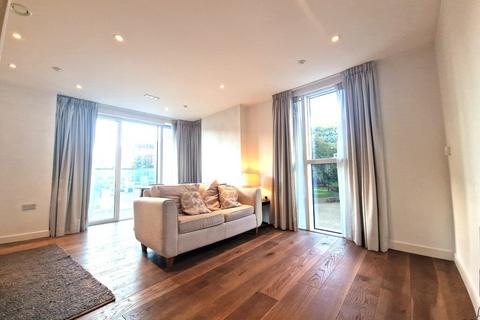 1 bedroom property to rent, 1 Bed Spacious Flat Woodberry Grove