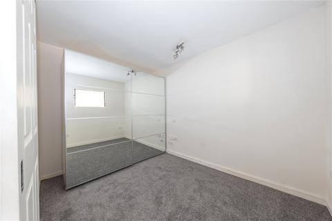 17, Burfield Court Handcross Road, Luton, LU2 8JY