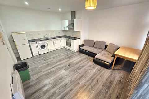 2 bedroom apartment to rent, City Heights, Victoria Bridge Street, Salford, M3