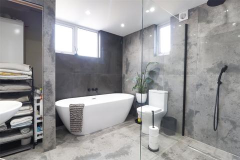34 Cambridge Grove, Ilfracombe, EX34 9JZ