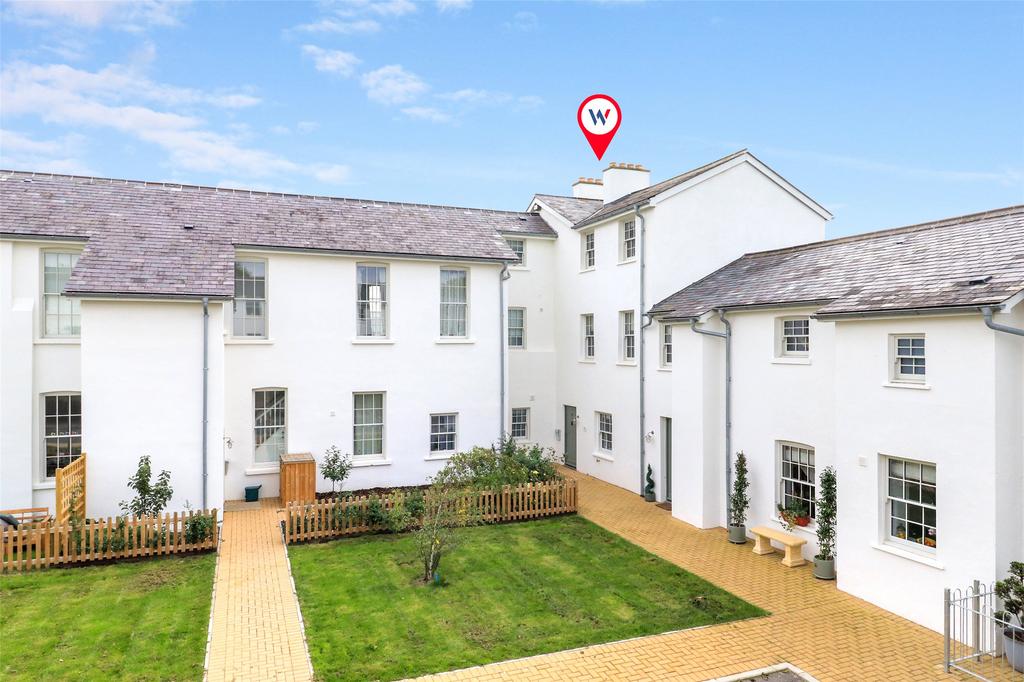 Old Workhouse Drive, South Molton, EX36 4 bed house to rent £1,450