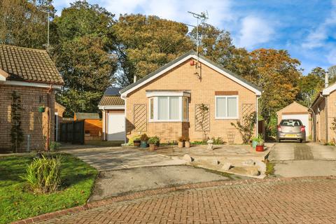 3 bedroom bungalow for sale, Glaisdale Close, East Yorkshire YO16