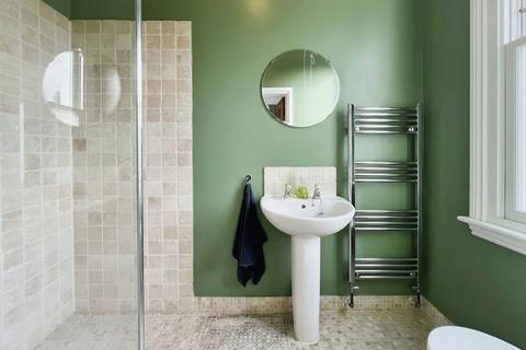 138 Verdant Lane, London, SE6 1LG