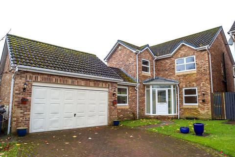 5 bedroom detached house to rent, Carmichael Court, South Lanarkshire ML11