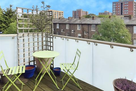 1 bedroom flat for sale, Pomeroy Street, London SE14