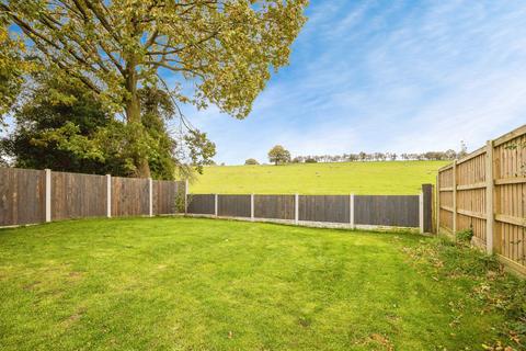 7 Ash Grove, Chirk, Wrexham, LL14 5RF
