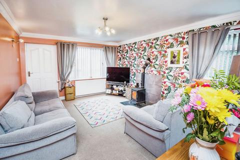 7 Ash Grove, Chirk, Wrexham, LL14 5RF