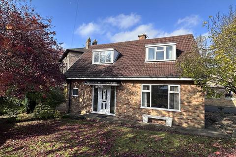 3 bedroom detached house for sale, Paddock Close, Norton YO17