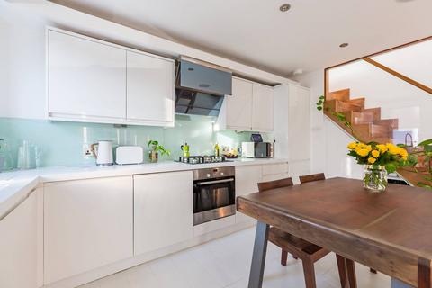 2 bedroom end of terrace house for sale, London E3