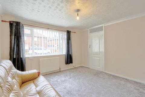 3 bedroom end of terrace house to rent, Gilmonby Road, Middlesbrough, TS3