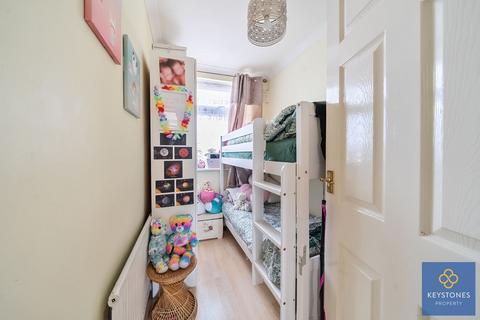 96 Bellevue Road, Romford, RM5 3AZ