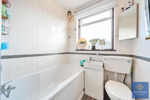 96 Bellevue Road, Romford, RM5 3AZ