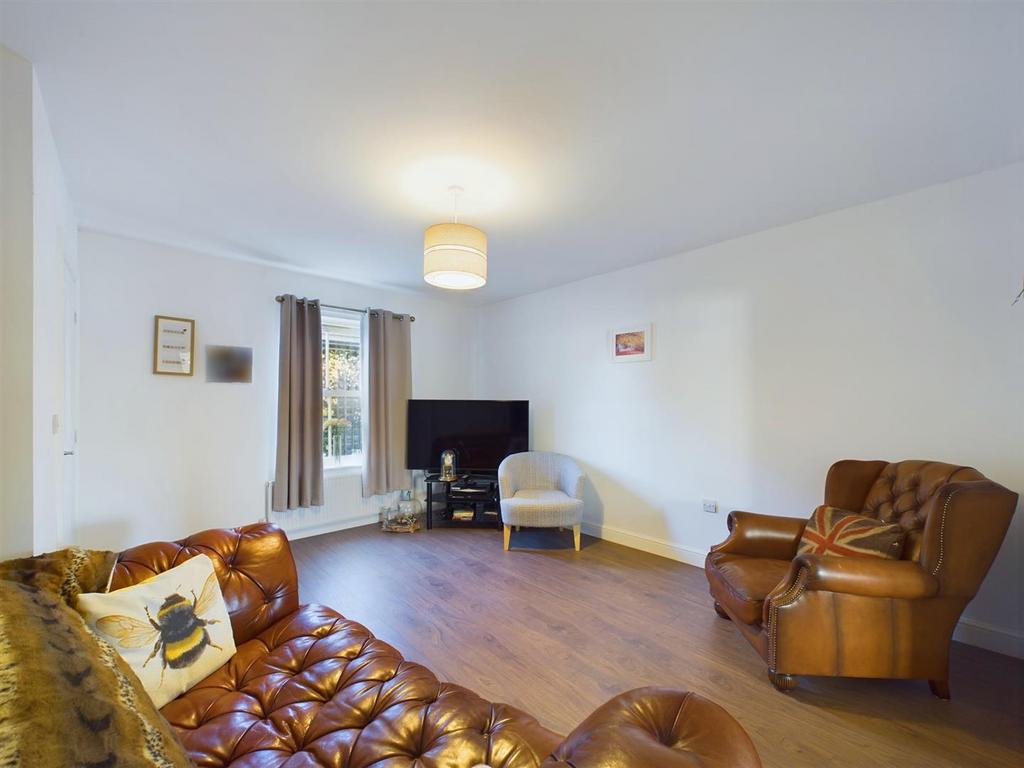 Railway Walk, Bridlington 3 bed terraced house for sale £169,950