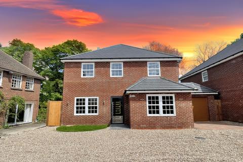 5 bedroom detached house for sale, High Street South, Dunstable LU6