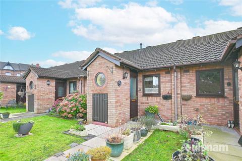 2 bedroom bungalow for sale, Harden Keep, Millpool Way, Smethwick, West Midlands, B66