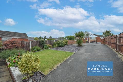 3 bedroom semi-detached bungalow for sale, Greysan Avenue, Packmoor, Stoke-on-Trent