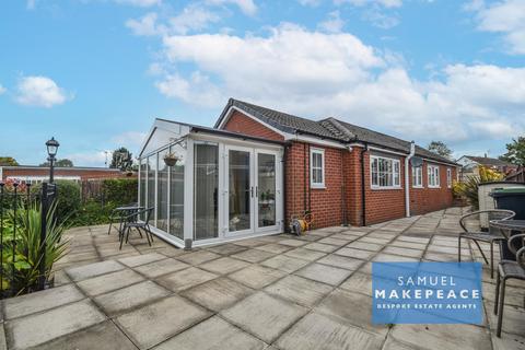 3 bedroom semi-detached bungalow for sale, Greysan Avenue, Packmoor, Stoke-on-Trent