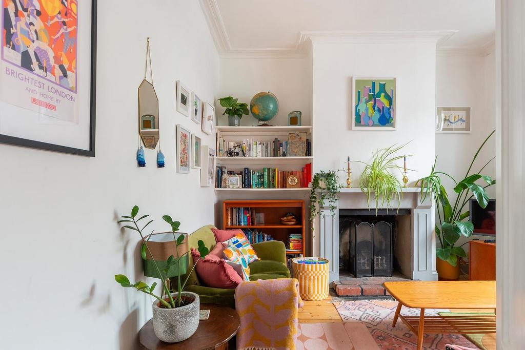 1 H3 RSS - Living Room G.jpg