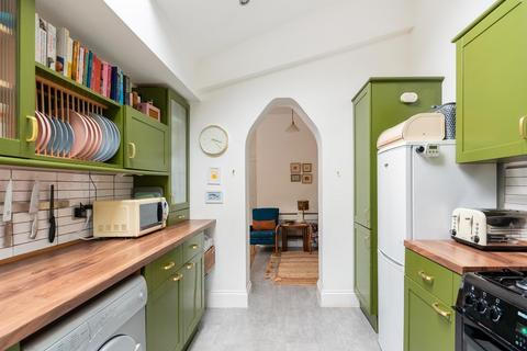 13 Hereford Road, Bristol, BS2 9UW