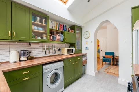 13 Hereford Road, Bristol, BS2 9UW