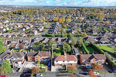 3 bedroom semi-detached house for sale, Whitfield Avenue, Westlands, Newcastle-under-Lyme, Staffordshire