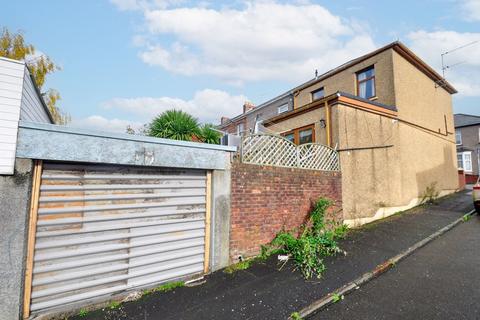 2 bedroom end of terrace house for sale, Annesley Road, Newport, NP19