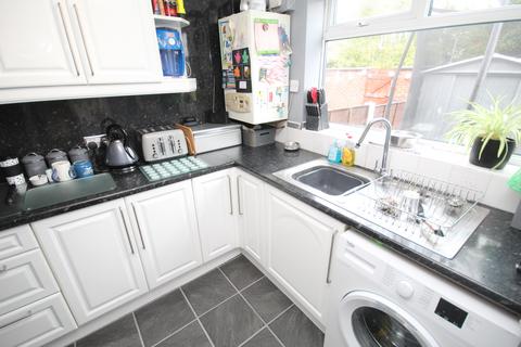 3 bedroom terraced house for sale, Thornbury Road, Stretford, M32 0QE