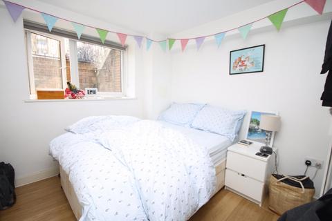 1 bedroom flat to rent, Green Lanes, Stoke Newington