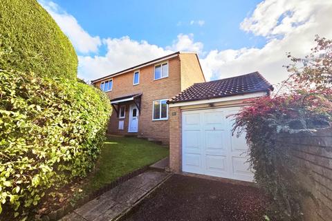 4 bedroom detached house for sale, Shepherds Leaze, Wotton-Under-Edge