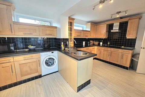 4 bedroom detached house for sale, Shepherds Leaze, Wotton-Under-Edge