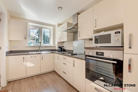 2 bedroom apartment for sale, Shackleton Place, Devizes, Wilts, SN10 2GZ