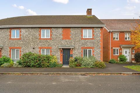 4 bedroom semi-detached house for sale, Fourteen Acre Avenue, Felpham, PO22