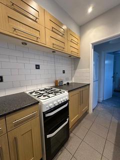 3 bedroom terraced house to rent, Hughenden Road, Norwich NR1