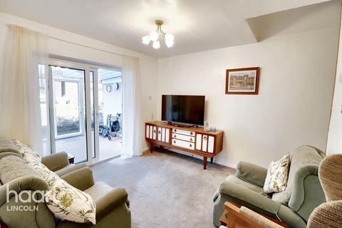 7 Fiskerton Road, Cherry Willingham, Lincoln, LN3 4JZ