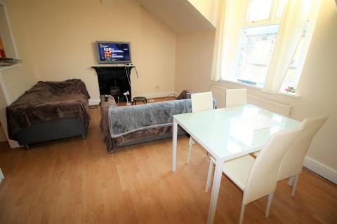 3 bedroom private hall to rent, Penny Street, Lancaster LA1