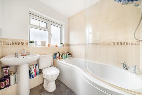 11 Ashcombe Close, Witney, OX28 6NL