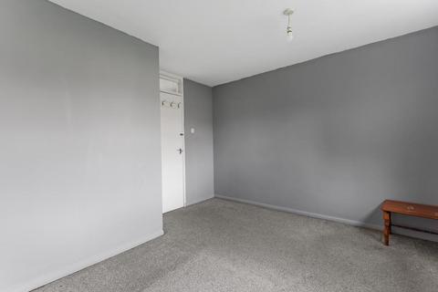 2 bedroom flat for sale, Aylesbury,  Buckinghamshire,  HP19