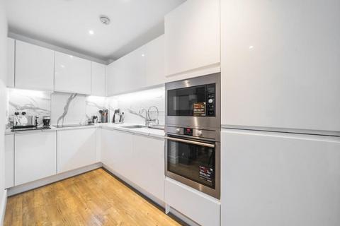 1 bedroom flat for sale, Colmore House,  Isleworth,  TW7