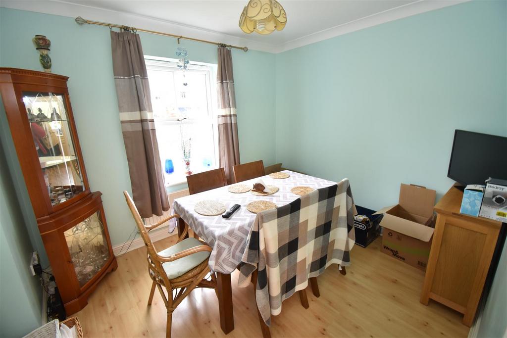 Dining room.JPG