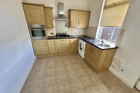 3 bedroom terraced house for sale, Mortimer Avenue, Batley