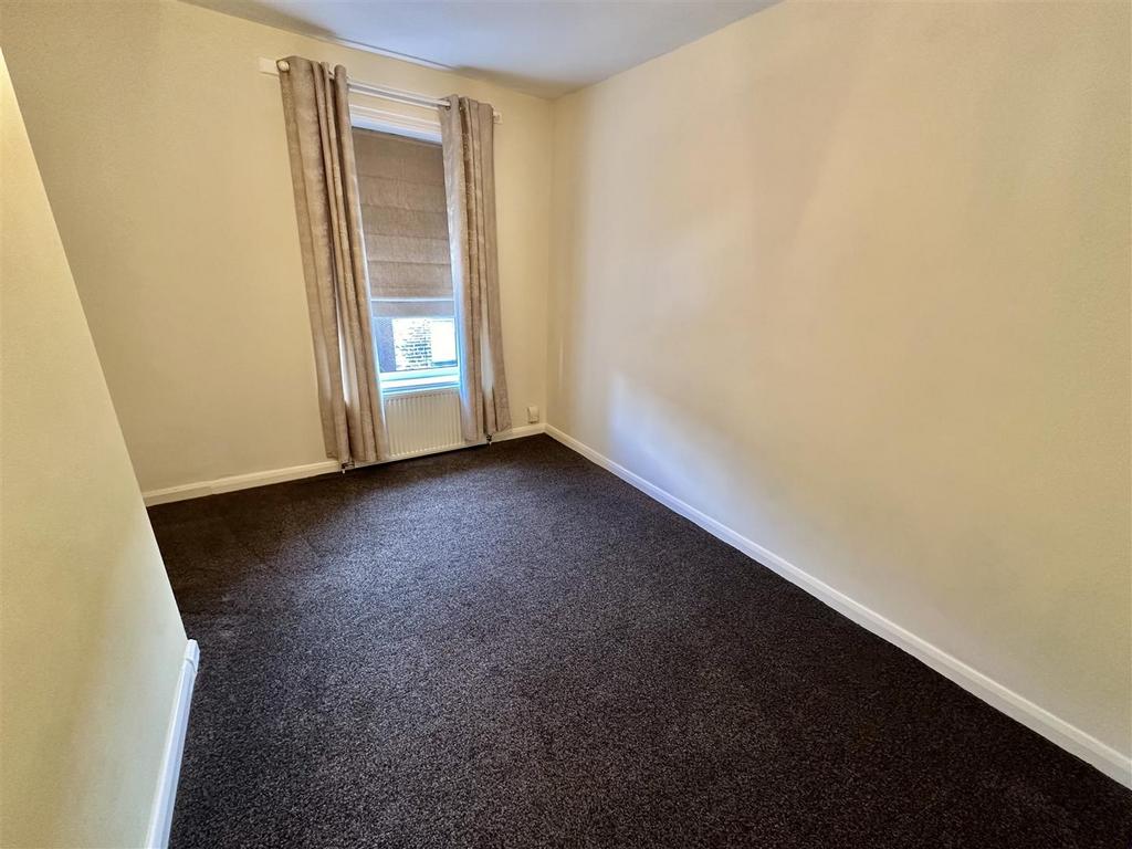 Bramleys Estate Agents - Mortimer Avenue (2).jpeg