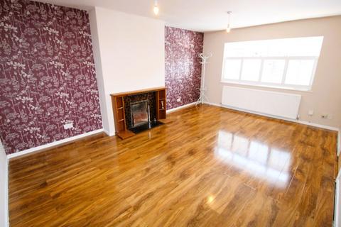 3 bedroom terraced house to rent, HIGH STREET, OLNEY