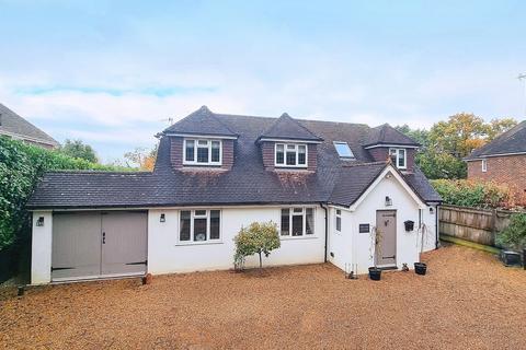 4 bedroom detached house for sale, Gravelye Lane, Lindfield, RH16