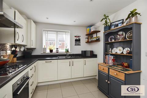 44 Barnton Way, Sandbach, CW11 3DF