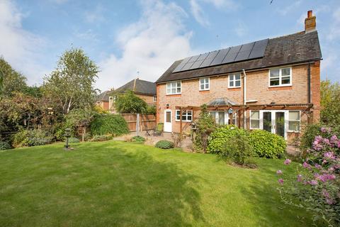 5 bedroom detached house for sale, Peake Close, Market Harborough LE16