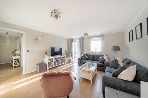 1 bedroom apartment for sale, Hazeleigh House, Romford RM1